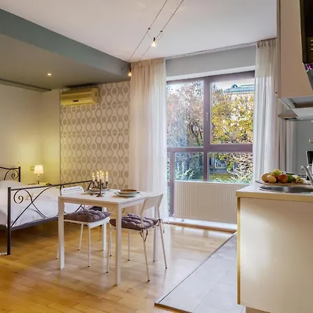 Nostalgia Ii Apartment Bucharest