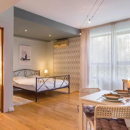 Apartment Nostalgia Ii Bukarest