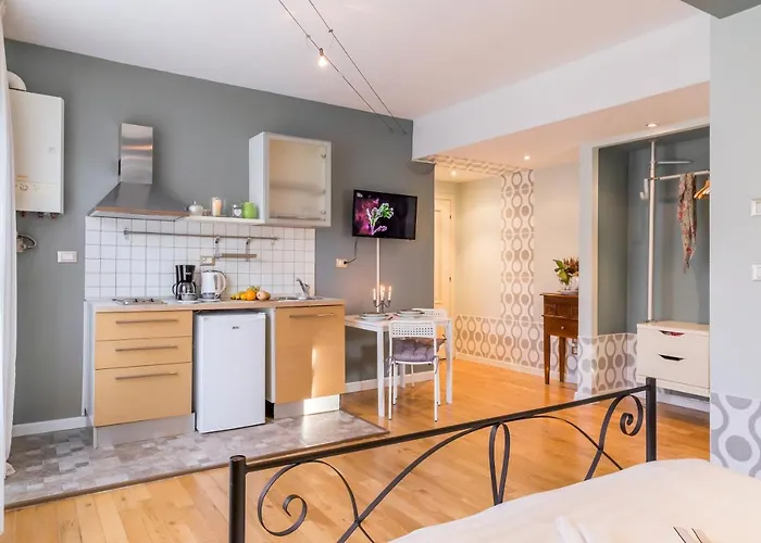 Nostalgia Ii Boekarest