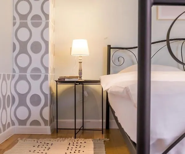 Nostalgia Ii * Boekarest